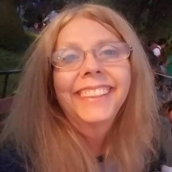 Meet your Posher, Debbie - Picture 1 of 1